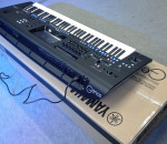 Yamaha Genos 76-Key, Yamaha PSR-SX900,